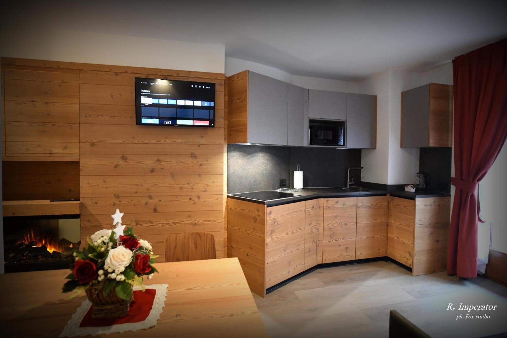 Park Residence Imperator Carisolo Exterior foto
